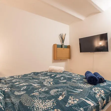 Lb Vacation I A Quiet Place With Garden In The Heart Of Apartment *