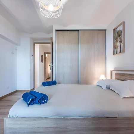 Three Bedrooms & Private Garden Cannes