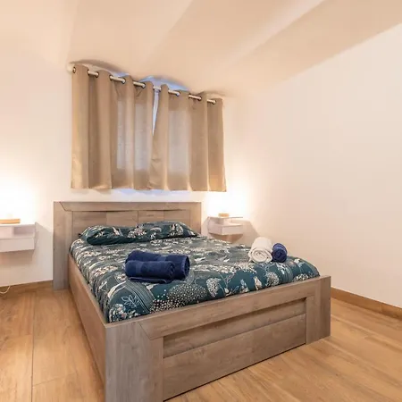 Three Bedrooms & Private Garden